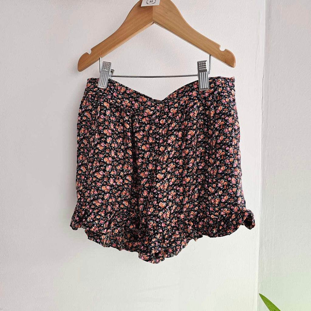 Gap Black Floral Shorts